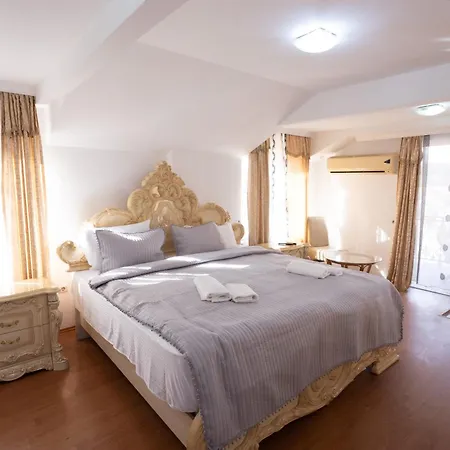 Garni Palma Hostel *