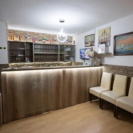 Garni Palma 호스텔 노비파자르